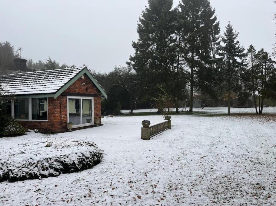 Вілла Brownhills Eaton  Екстер'єр фото