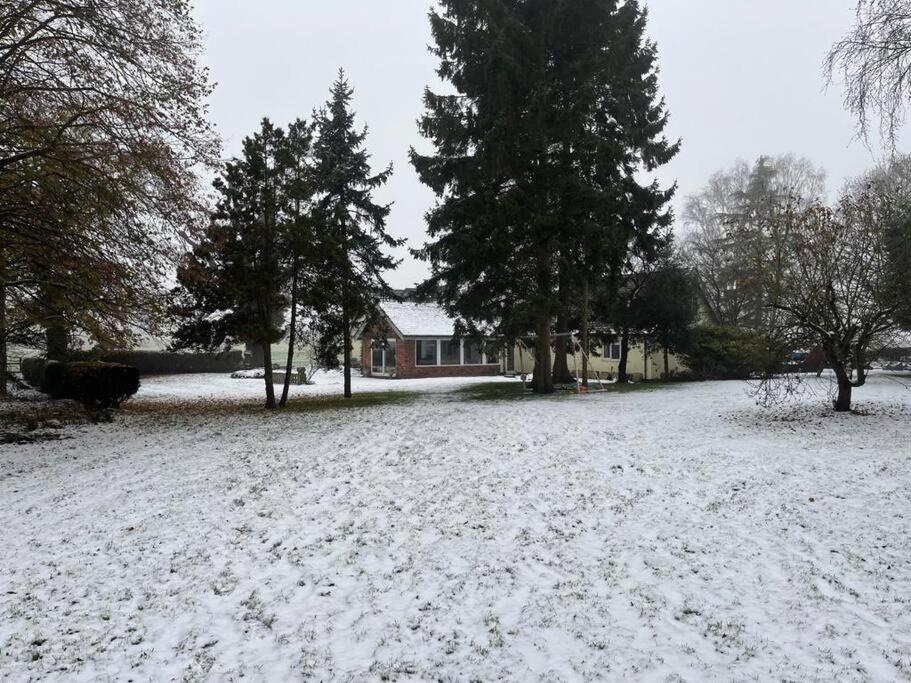 Вілла Brownhills Eaton  Екстер'єр фото
